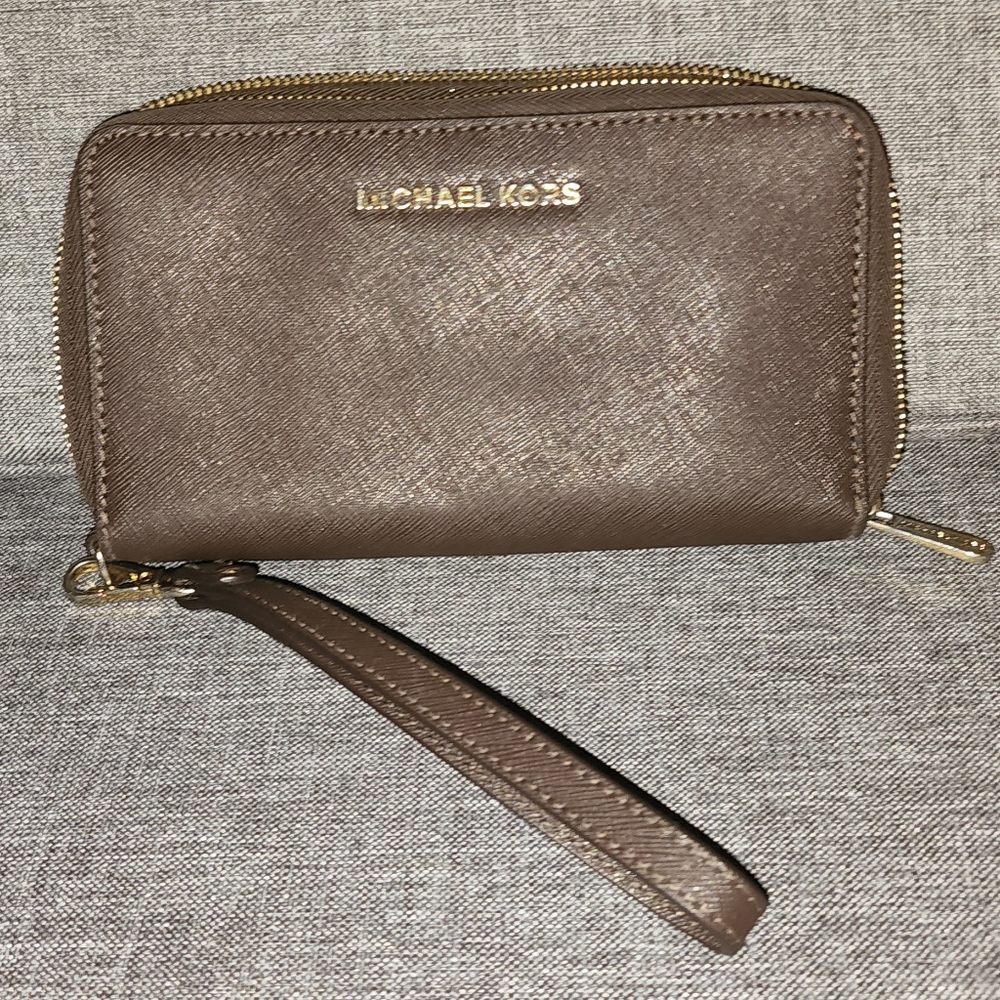 Michael Kors Bag & Wallet - Picture 4 of 7